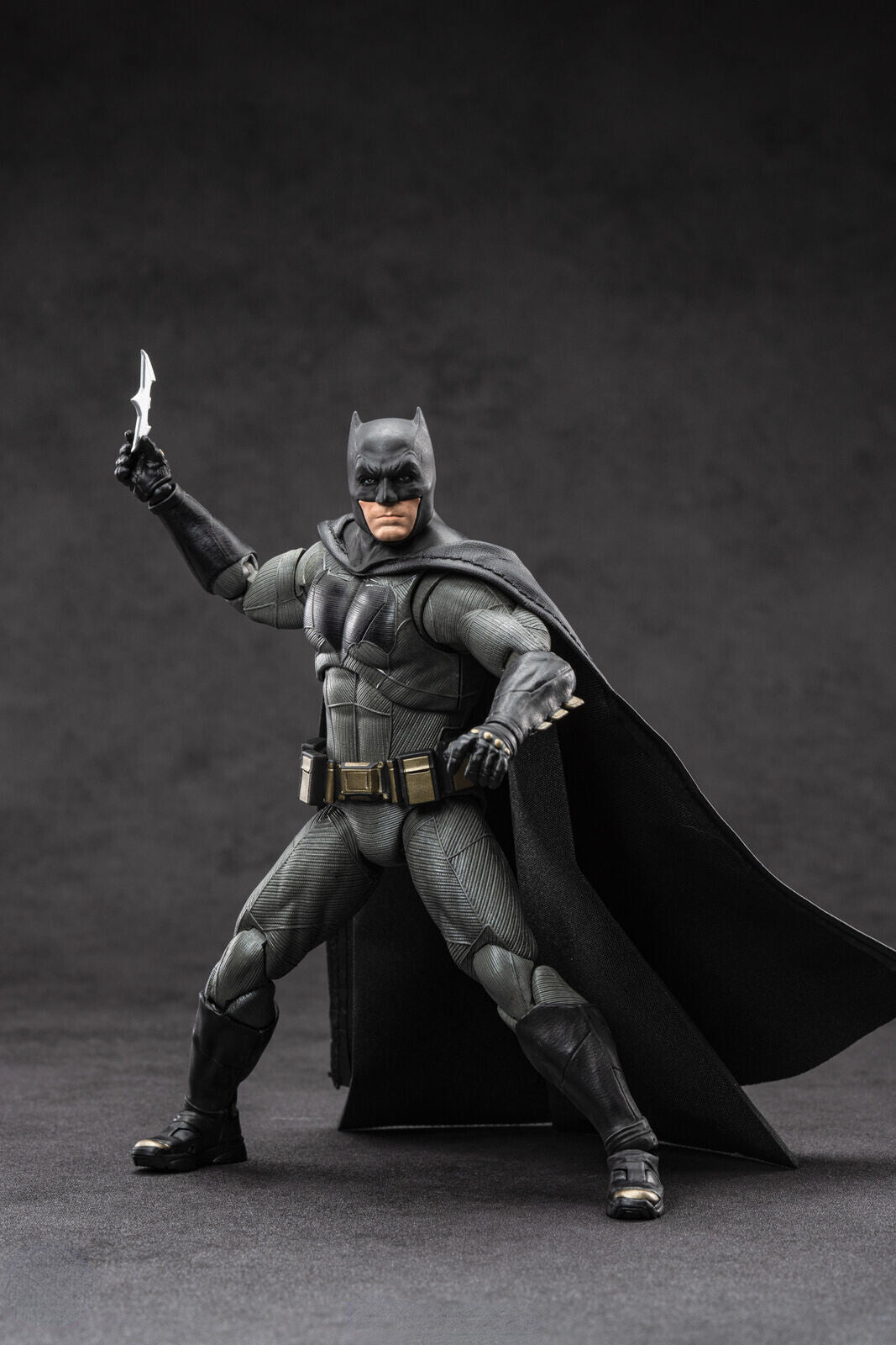 Batman Figura de Accion Batfleck Batman Vs Superman DC Studios Fondjoy 19cm