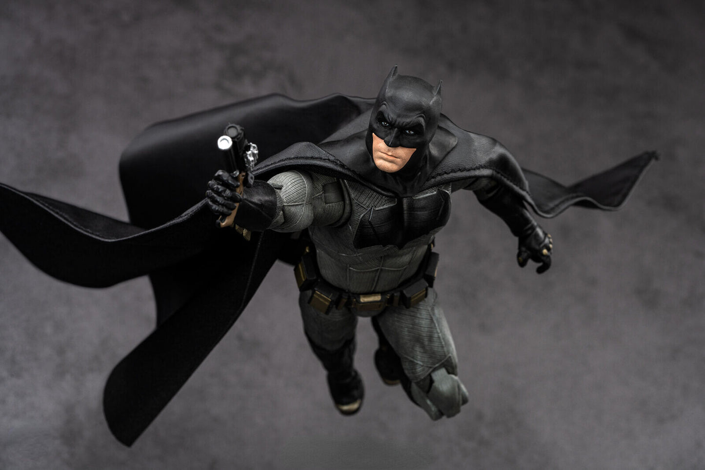 Batman Figura de Accion Batfleck Batman Vs Superman DC Studios Fondjoy 19cm