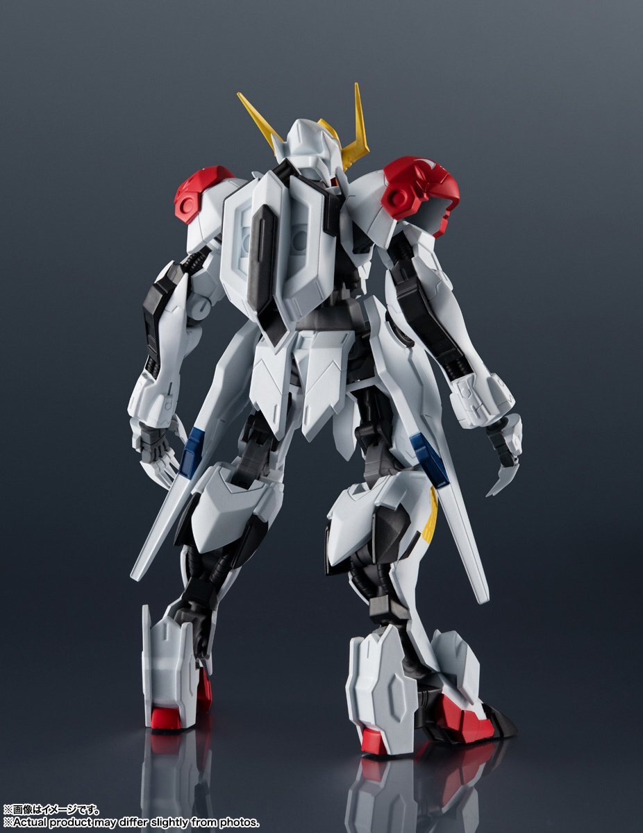 Gundam Barbatos Lupus GU-35 Figura de Accion Gundam Universe Bandai 16 cm