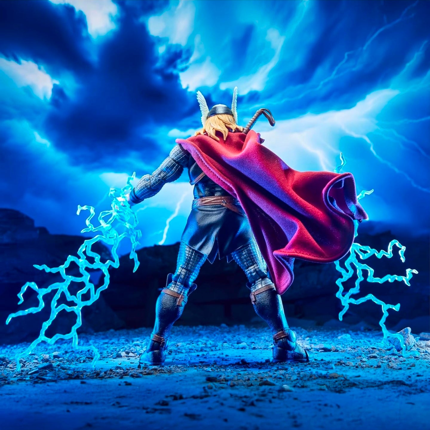 Thor Deluxe Figura de Acción Maximum Series Marvel Legends 18 Cm