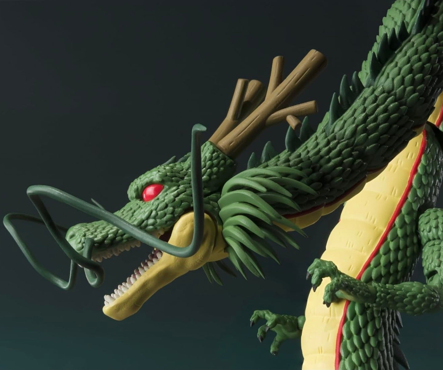 Shenron Figura De Acción Dragon Ball Z Sh Figuarts Bandai 28 Cm