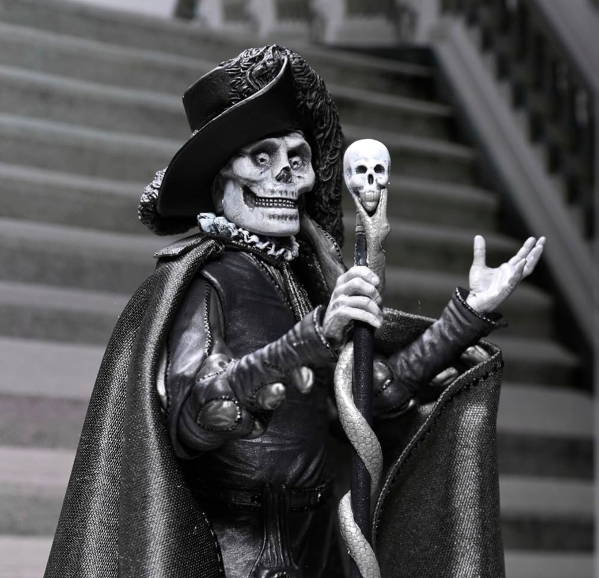El Fantasma de la Opera 1925 Masque of the Red Death B&W Figura De Acción Universal Monsters Neca Ultimate 18 Cm