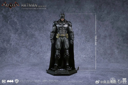 Batman Arkham Knight Figura de Accion V8.04 Suit LPZZ / UPF 17 Cm